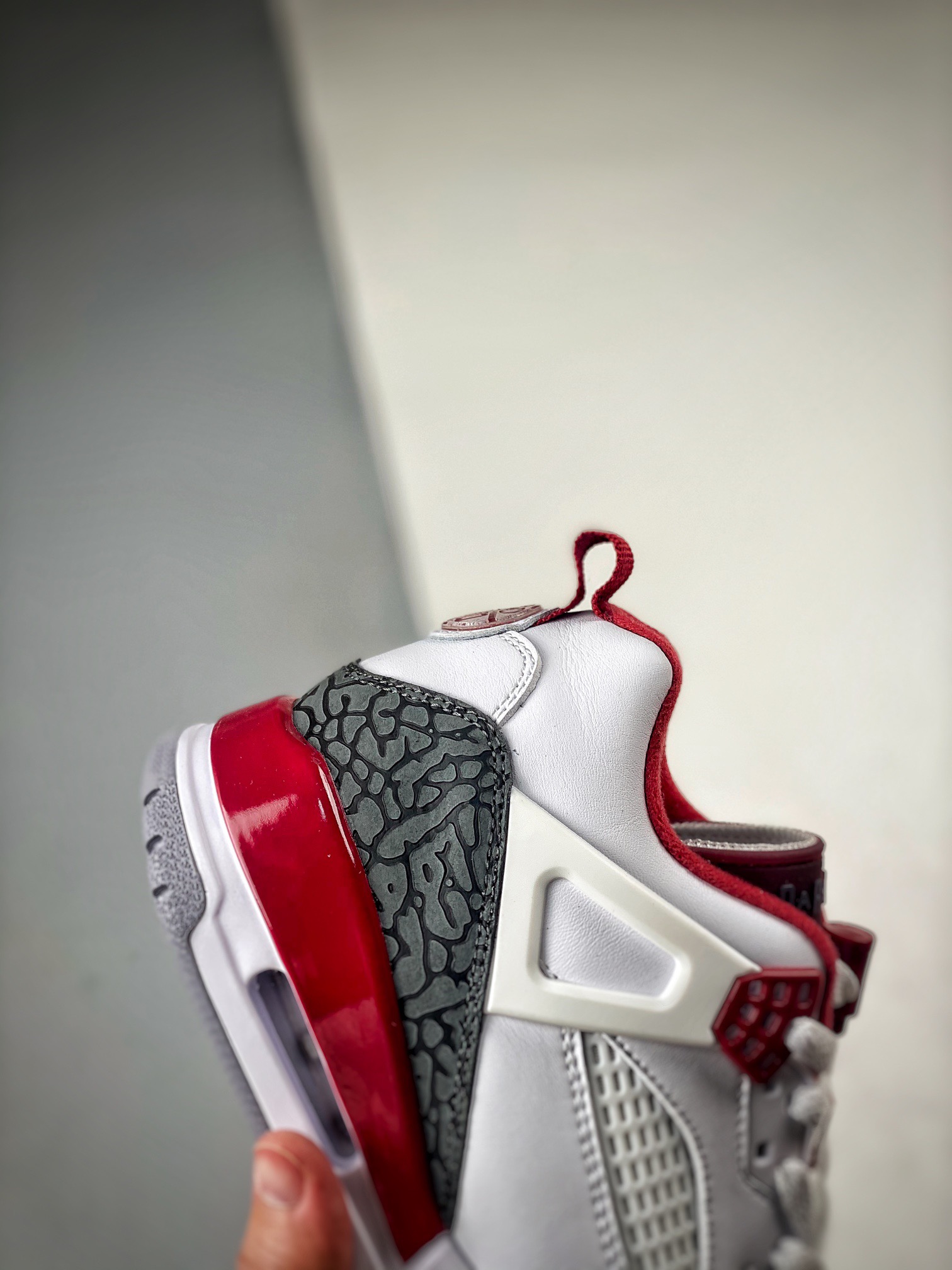 Nike Air Jordan spisike low aj