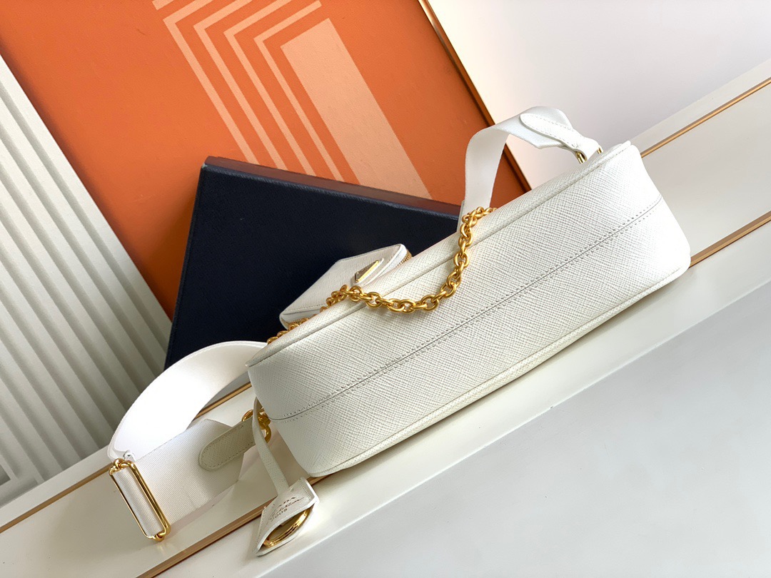 P*rada Bag Top Quality