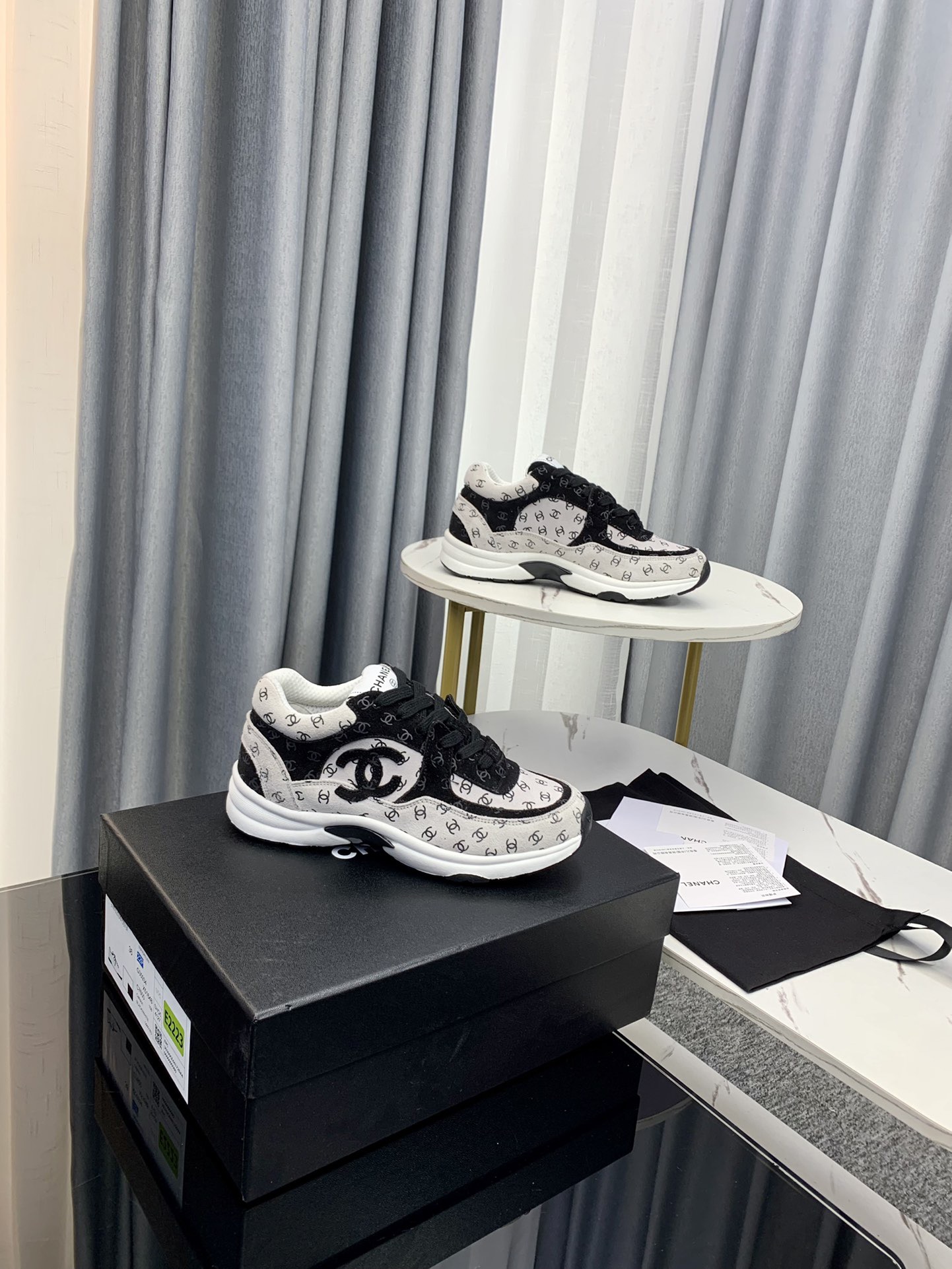 Men Women C*hanel Top Sneaker