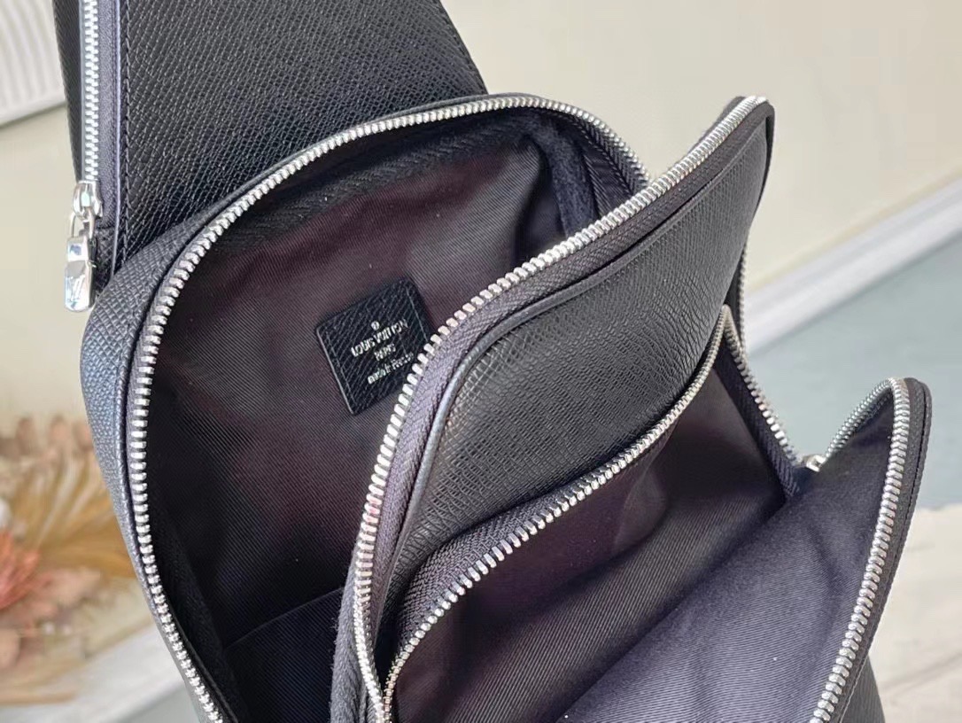 L*ouis V*uitton Top Bag