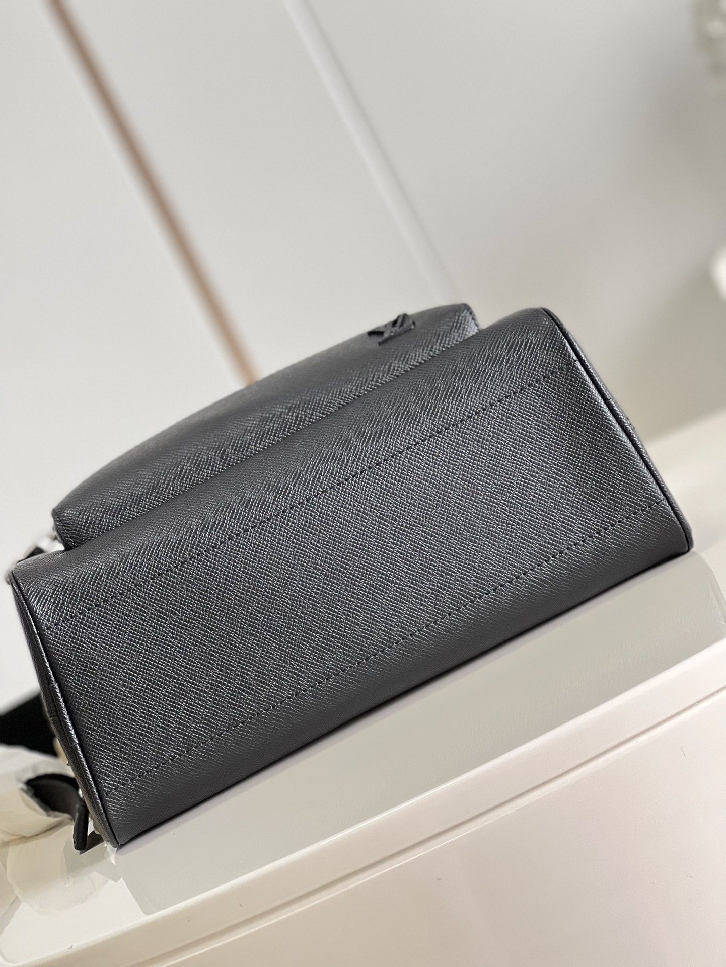 L*ouis V*uitton Top Bag