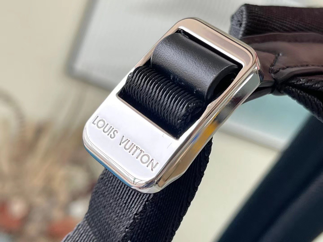 L*ouis V*uitton Top Bag