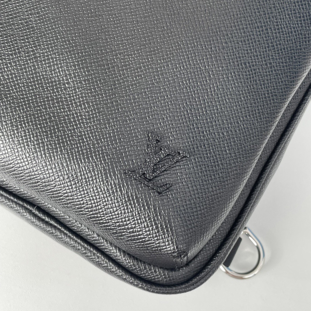 L*ouis V*uitton Top Bag