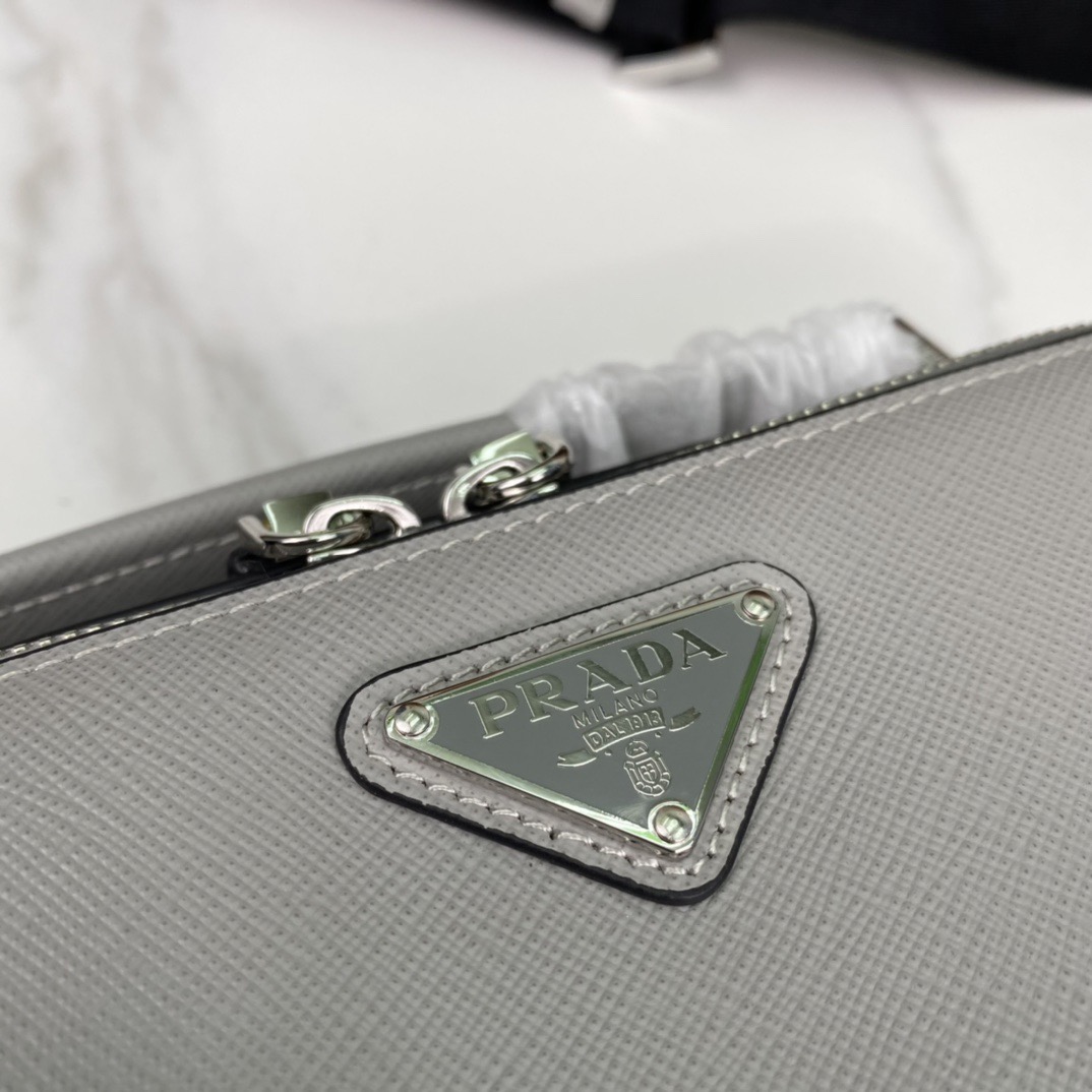 P*rada Bag Top Quality