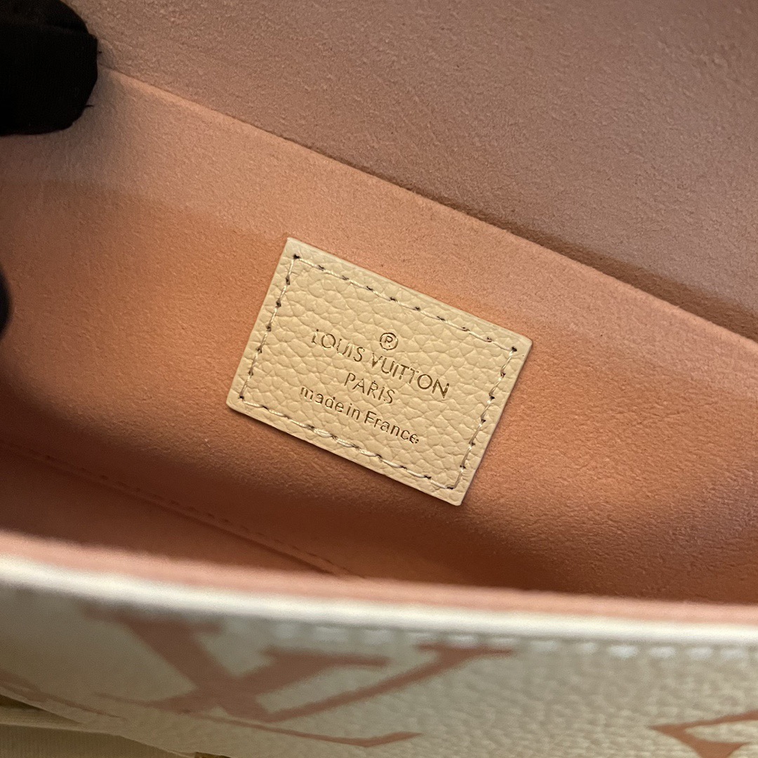 L*ouis V*uitton Top Bag