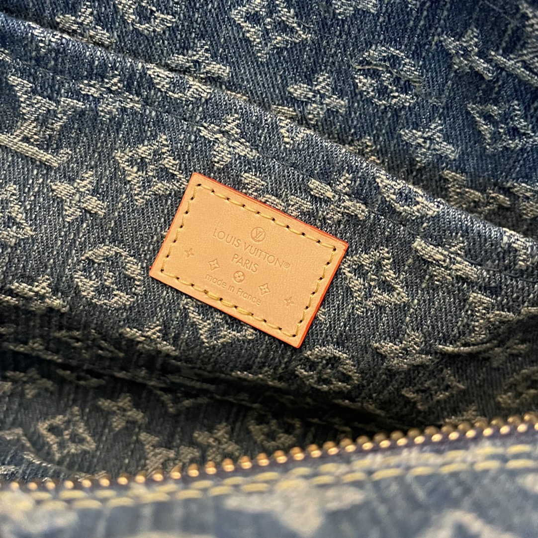 L*ouis V*uitton Top Bag