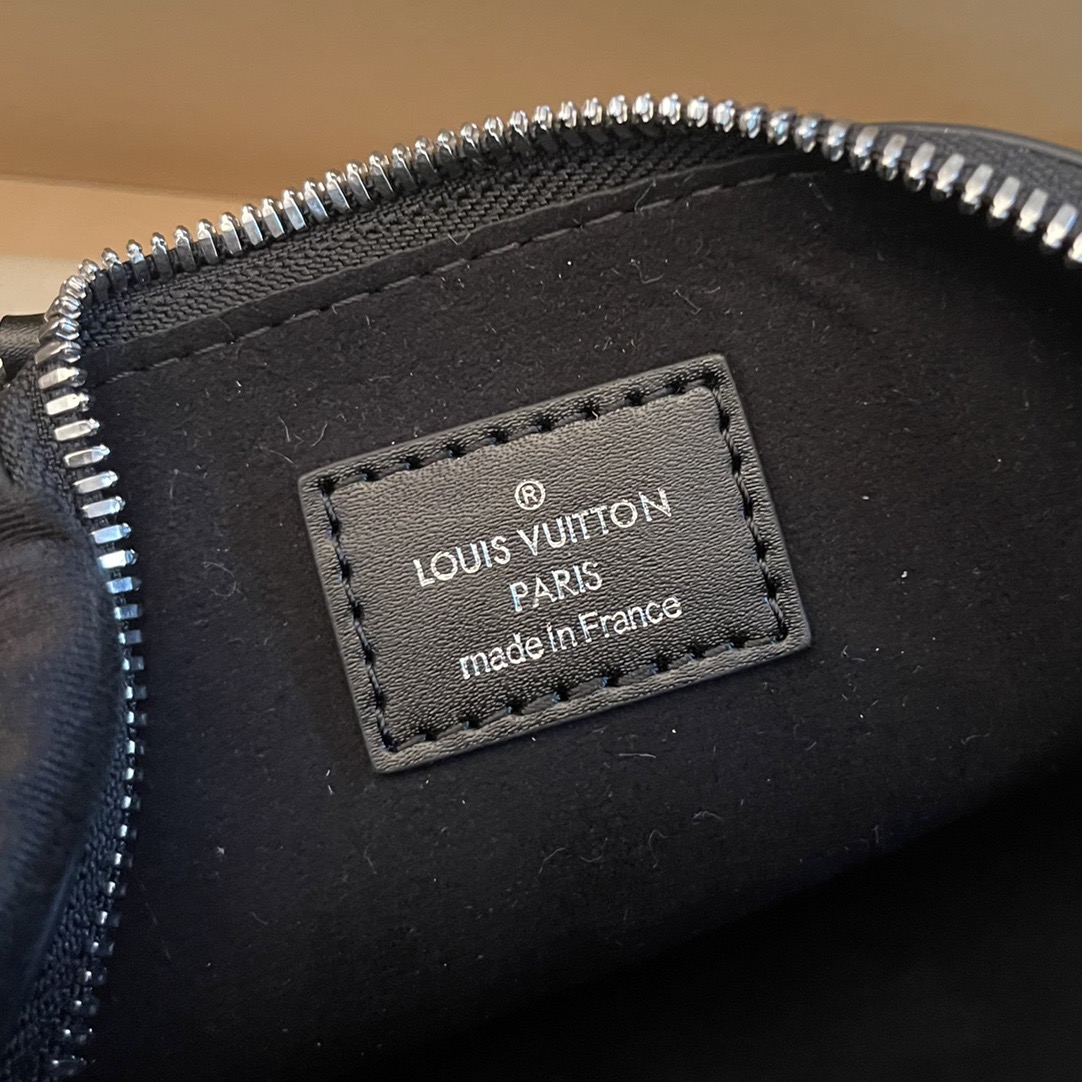 L*ouis V*uitton Top Bag