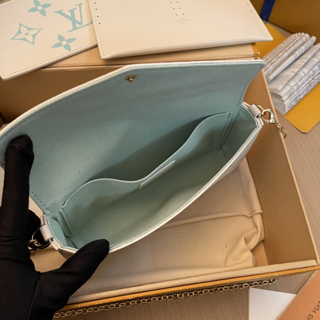 L*ouis V*uitton Top Bag