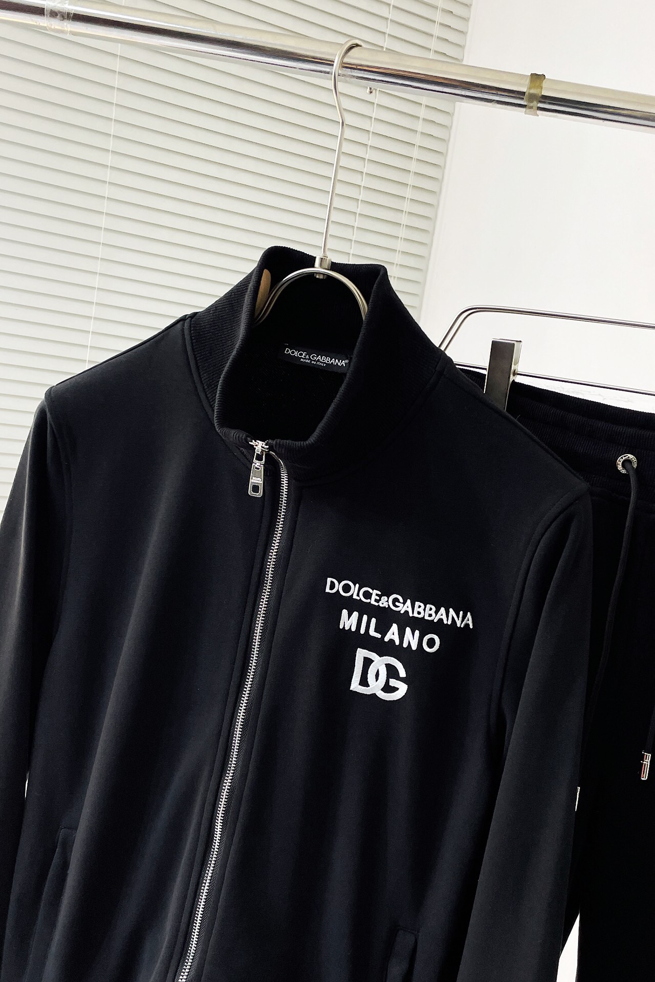 Men suits Top Quality