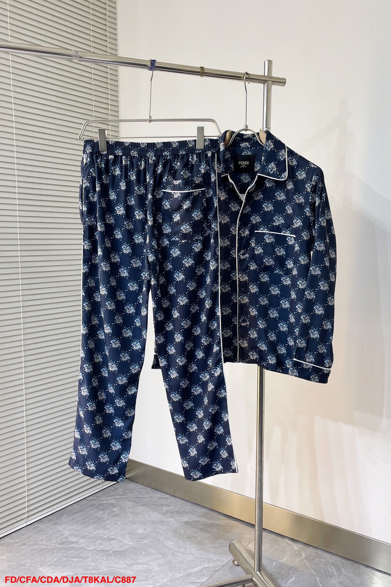 Men suits Top Quality