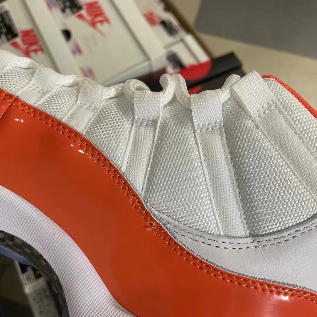 NIKE Air Jordan 11（）