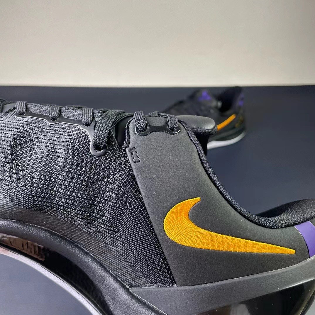 Men Nike zoom kobe 8