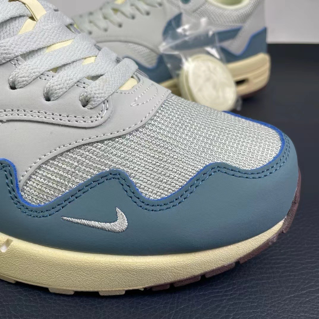 Nike Air Max+P*atta ）