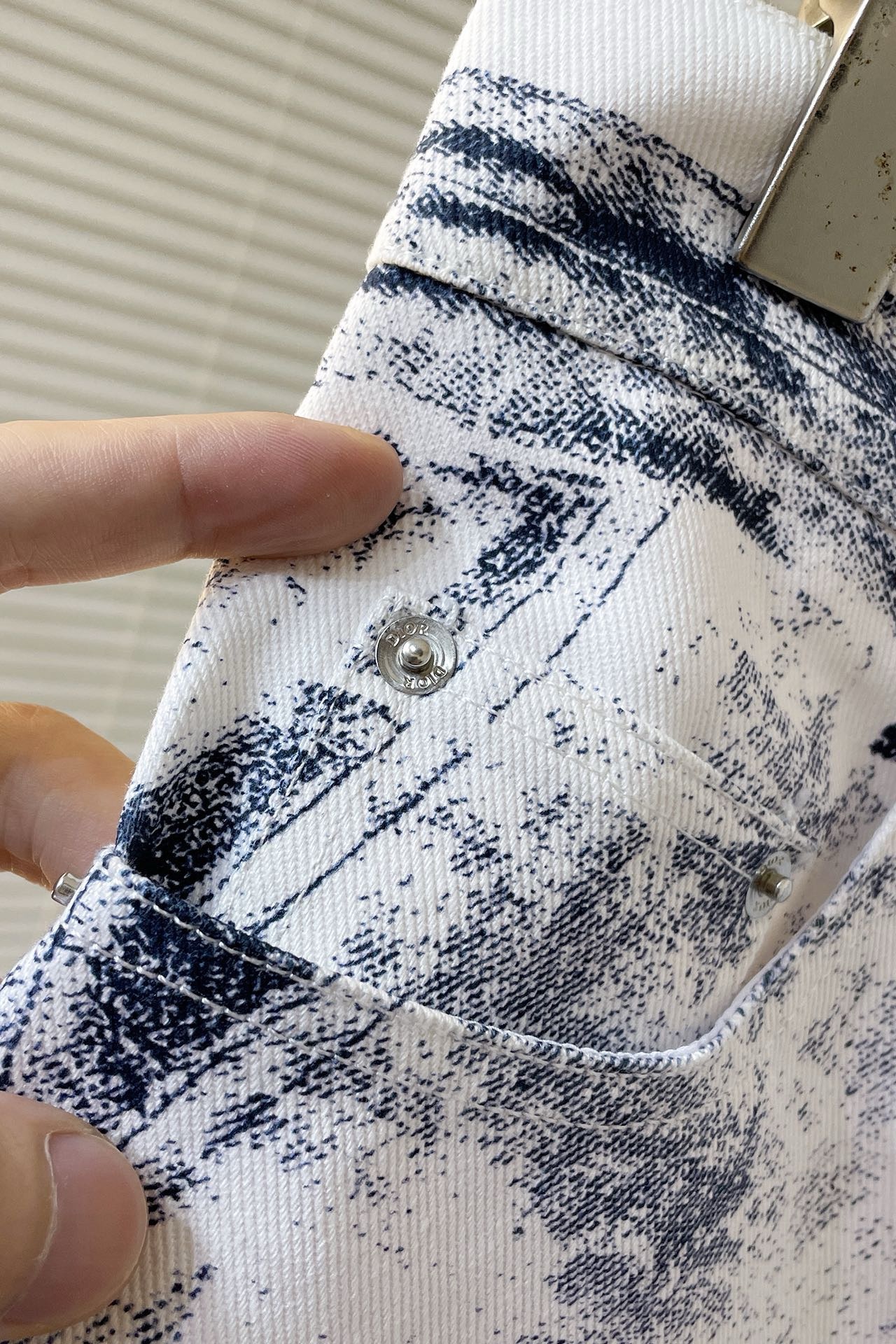 Men suits Top Quality