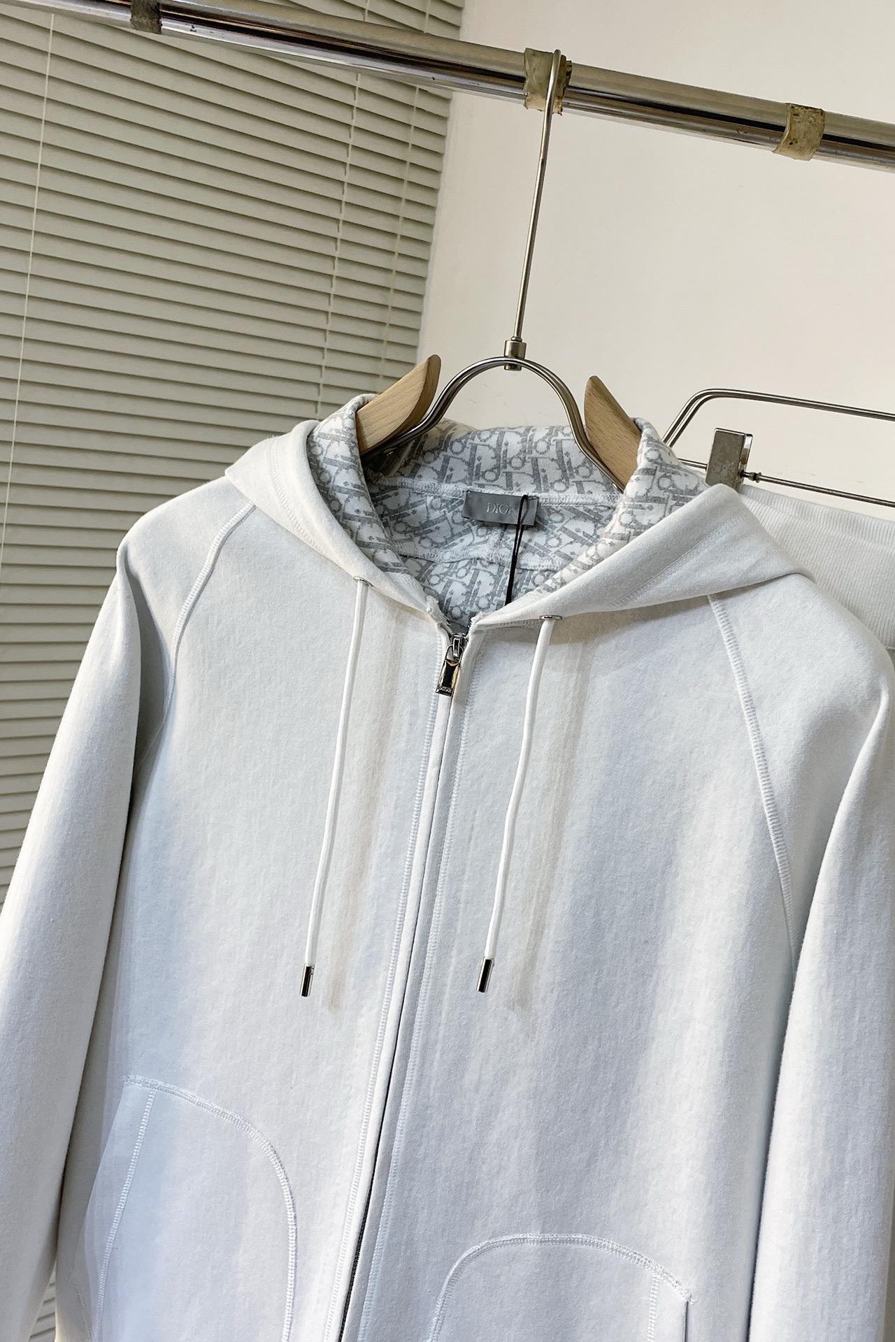 Men suits Top Quality