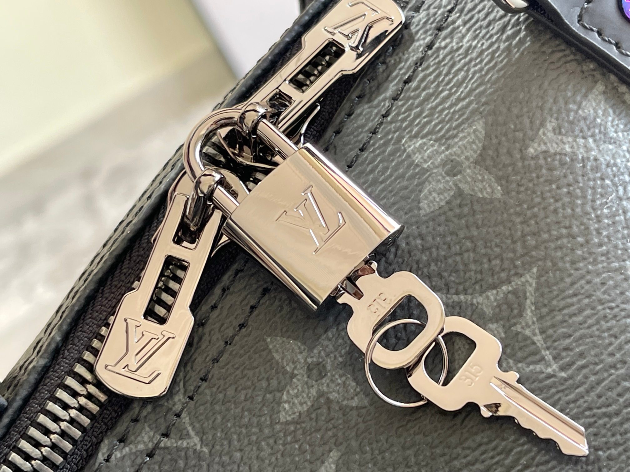 L*ouis V*uitton Top Bag