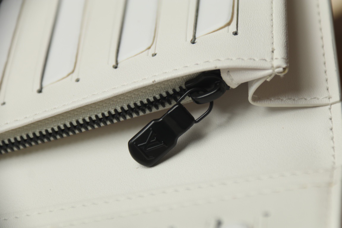 L*ouis V*uitton Top Bag