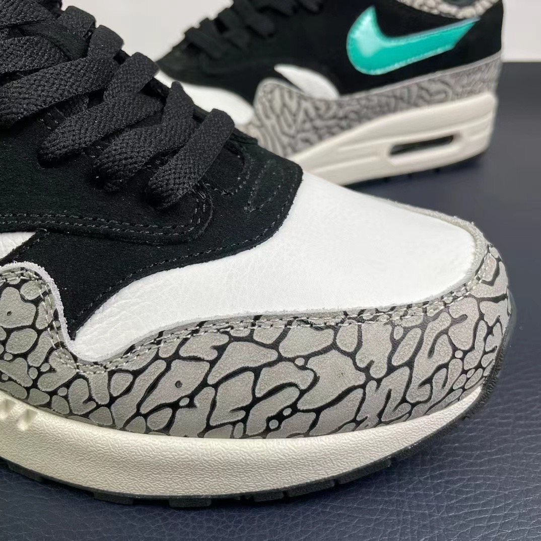 Nike Air Max+O WF ）