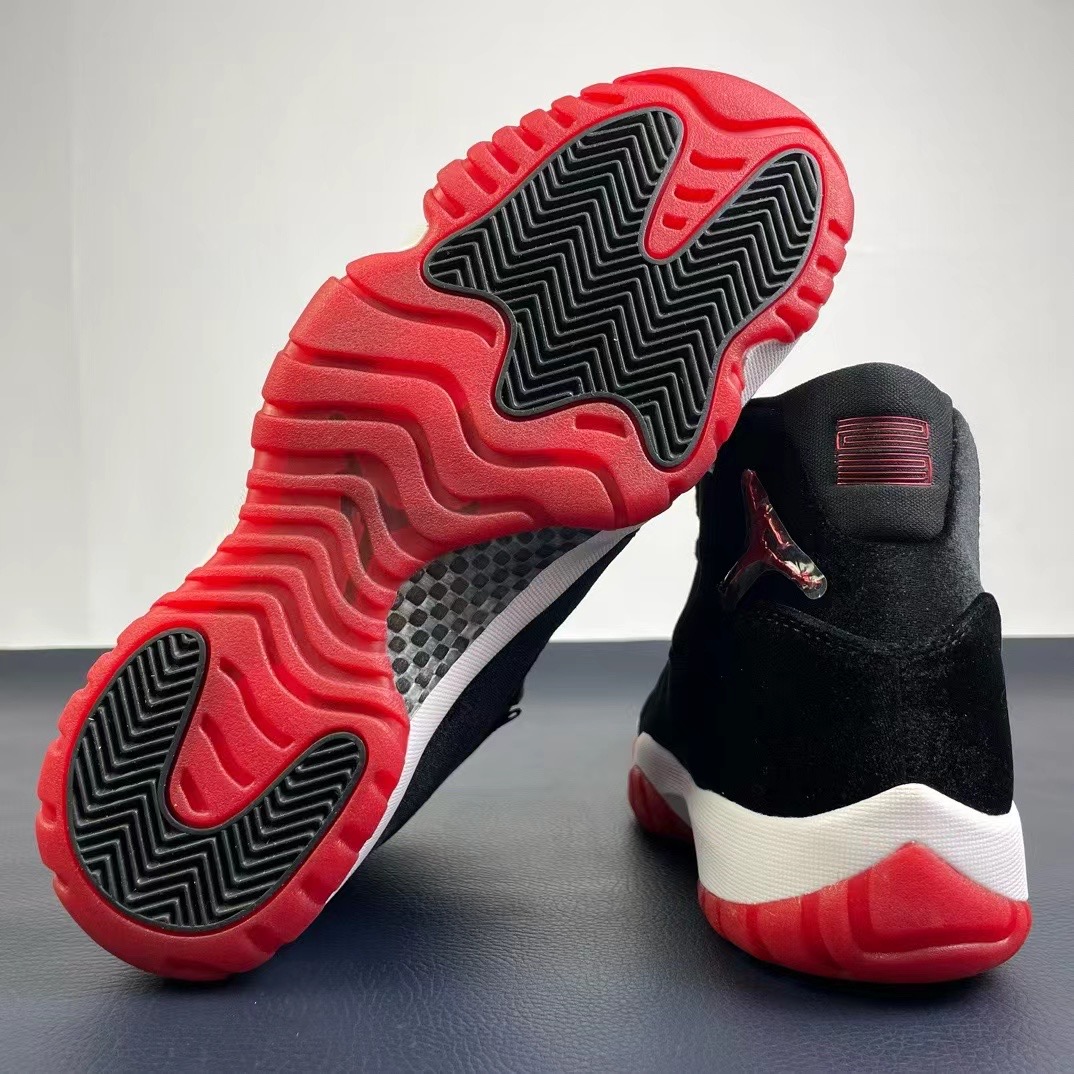 NIKE Air Jordan 11（）