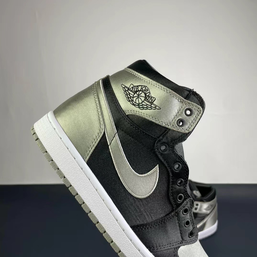 Air Jordan 1 Low AJ1