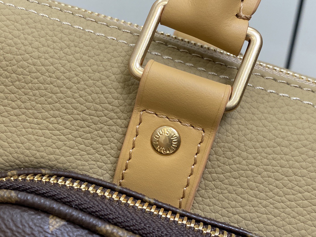 L*ouis V*uitton Top Bag