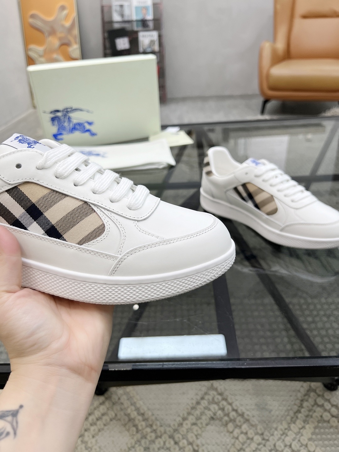 Men B*rberry Sneaker （）