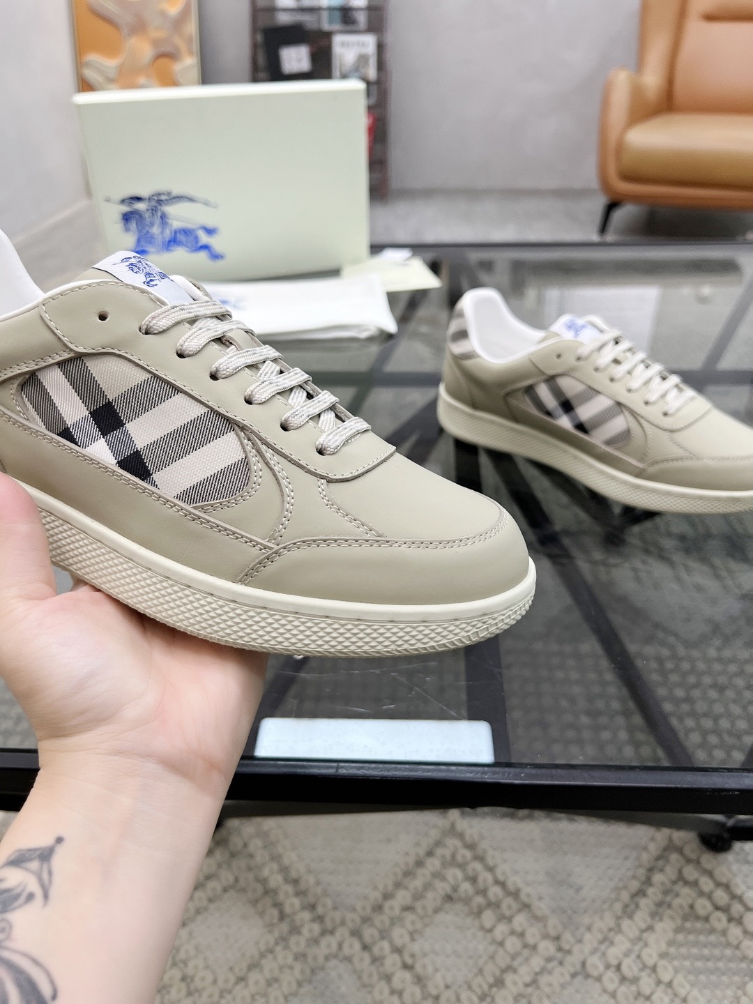 Men B*rberry Sneaker ()