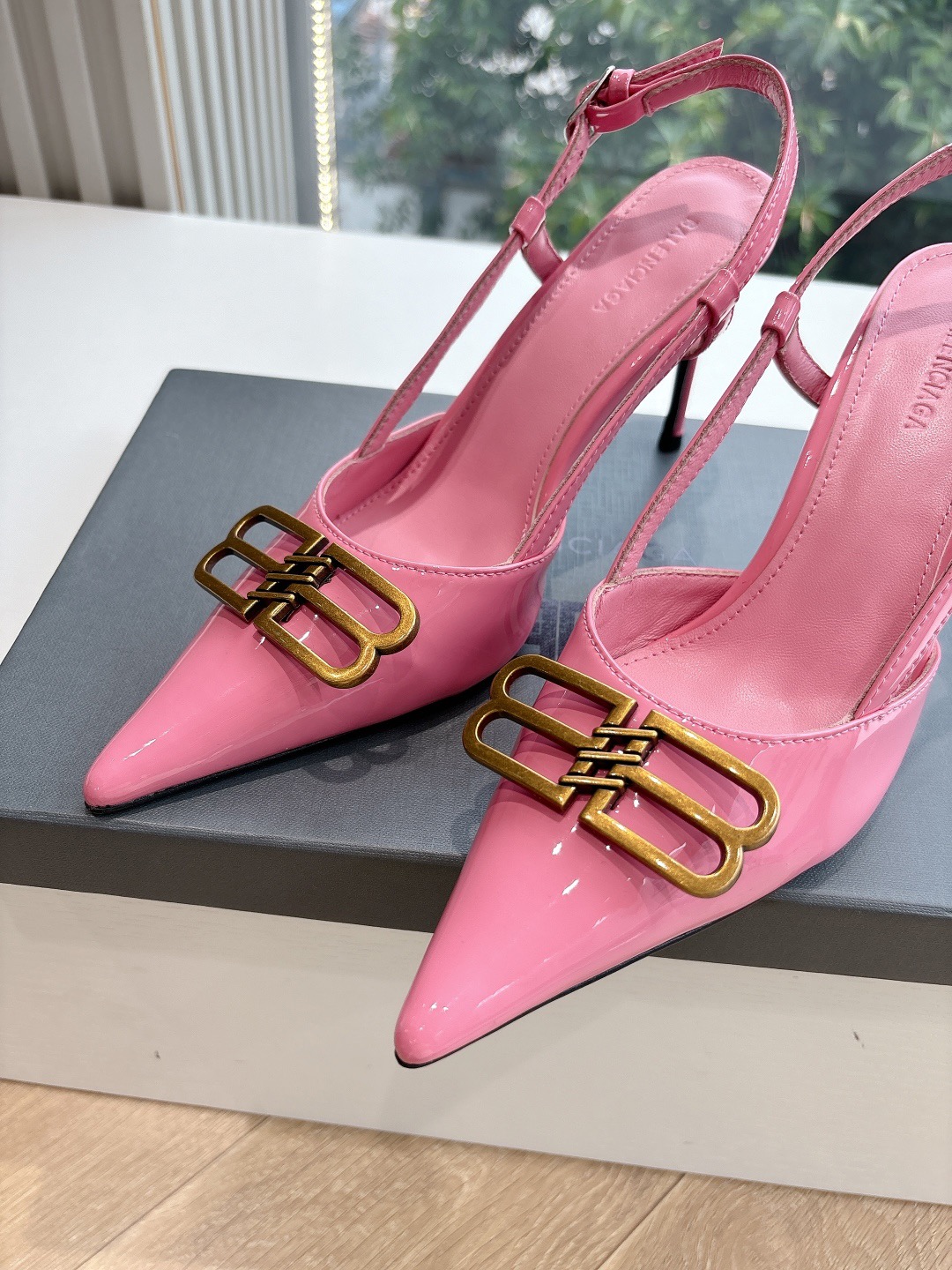 Women B*lenciaga Top Sandals