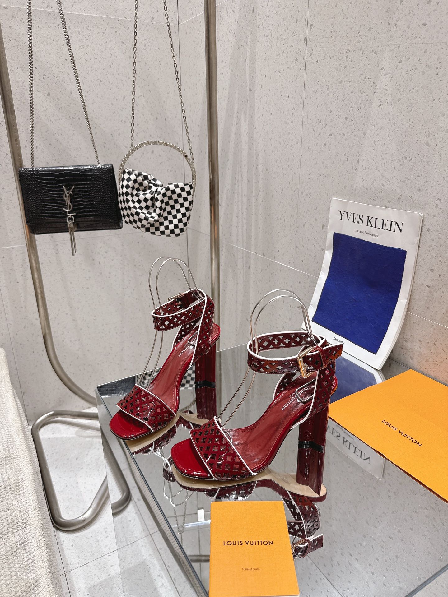 Women L*ouis V*uitton Top Sandals