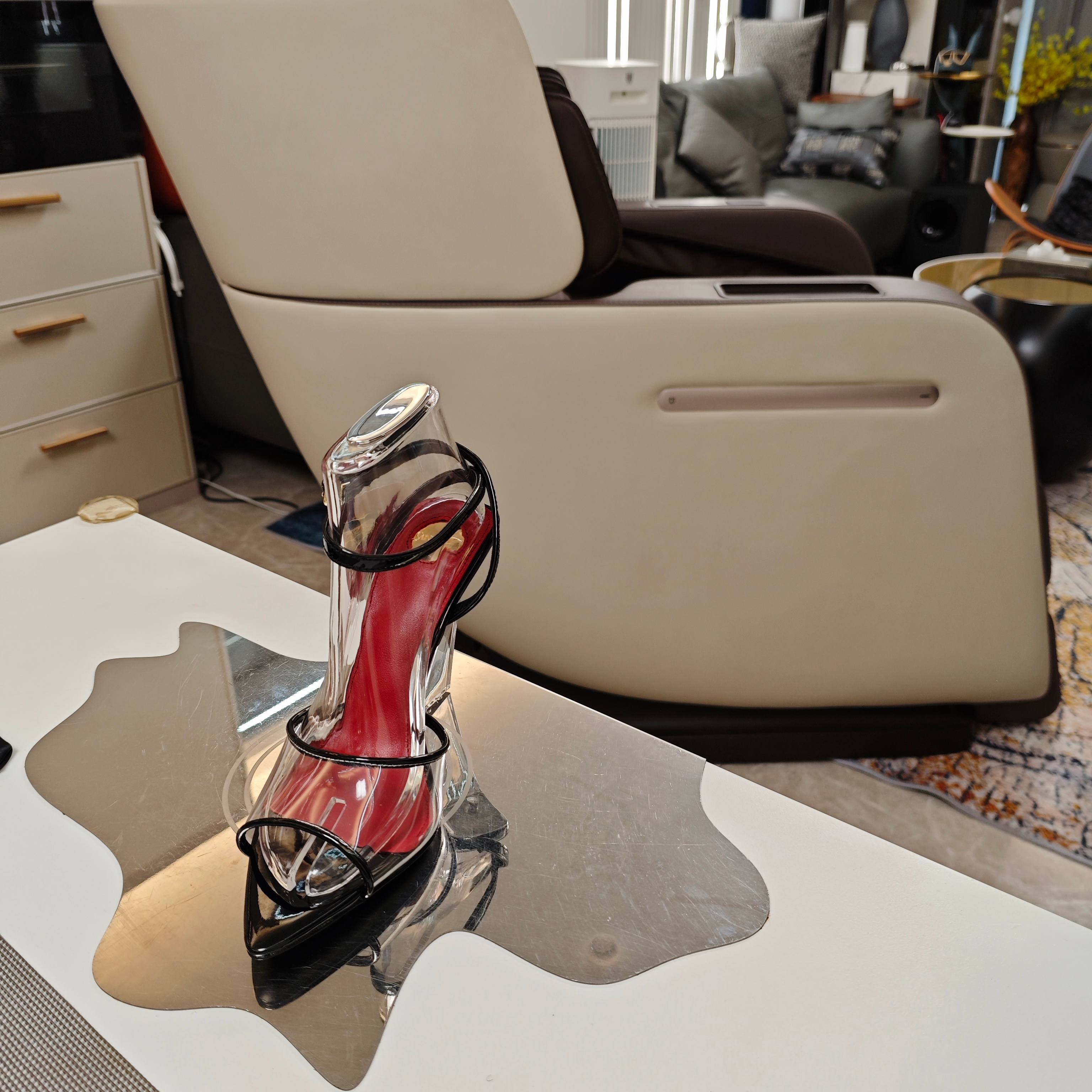 Women Y*SL Top Pumps