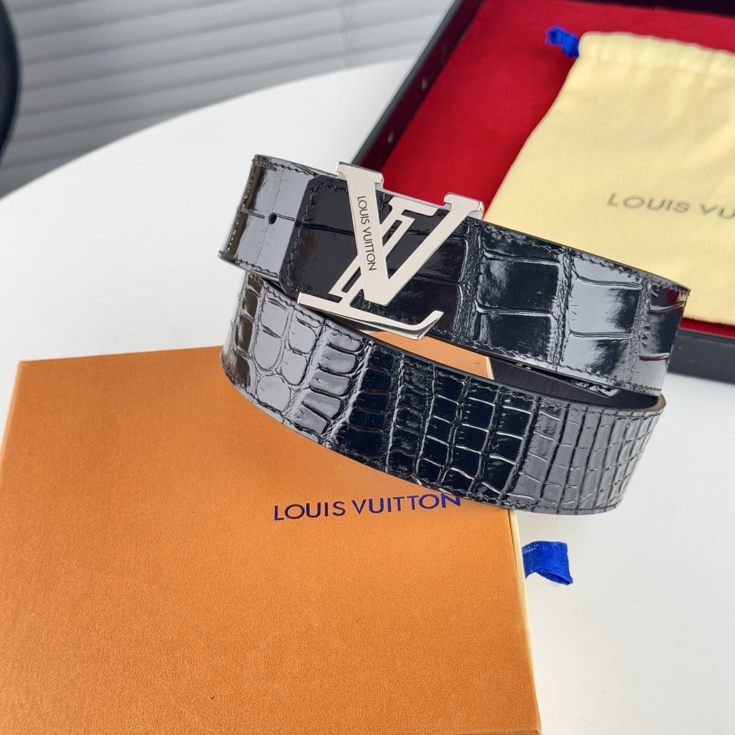 L*ouis V*uitton Belts Top Quality