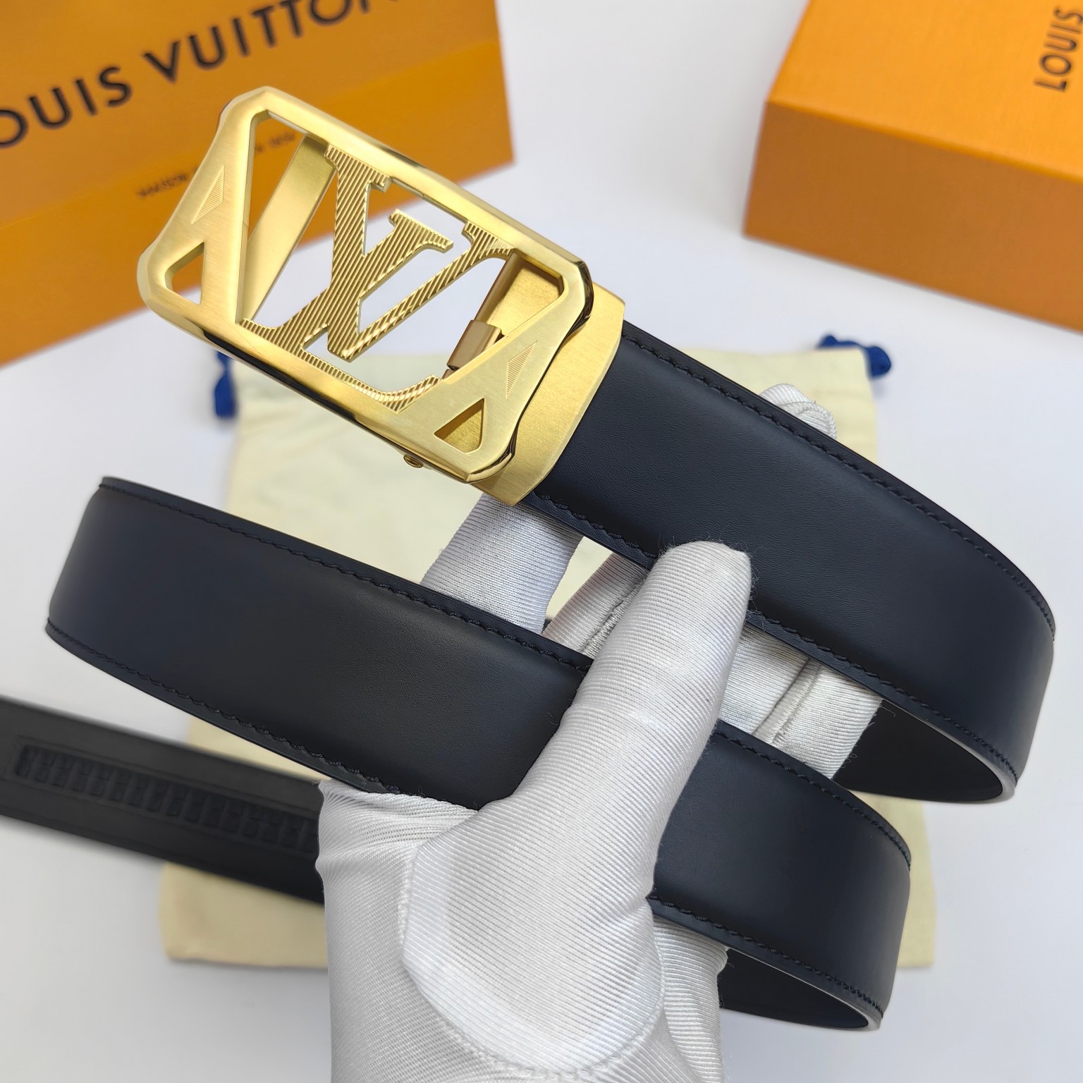 L*ouis V*uitton Belts Top Quality