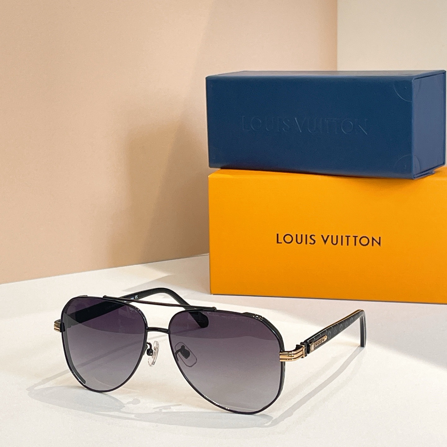 Top Quality L*ouis V*uitton Glasses