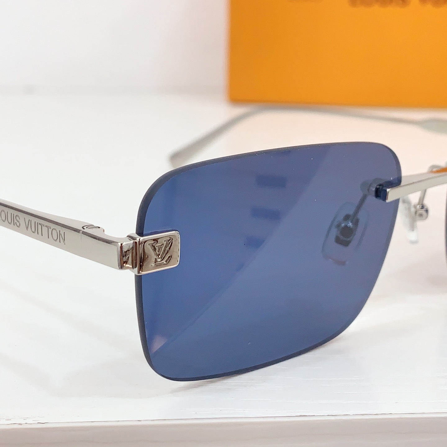 Top Quality L*ouis V*uitton Glasses