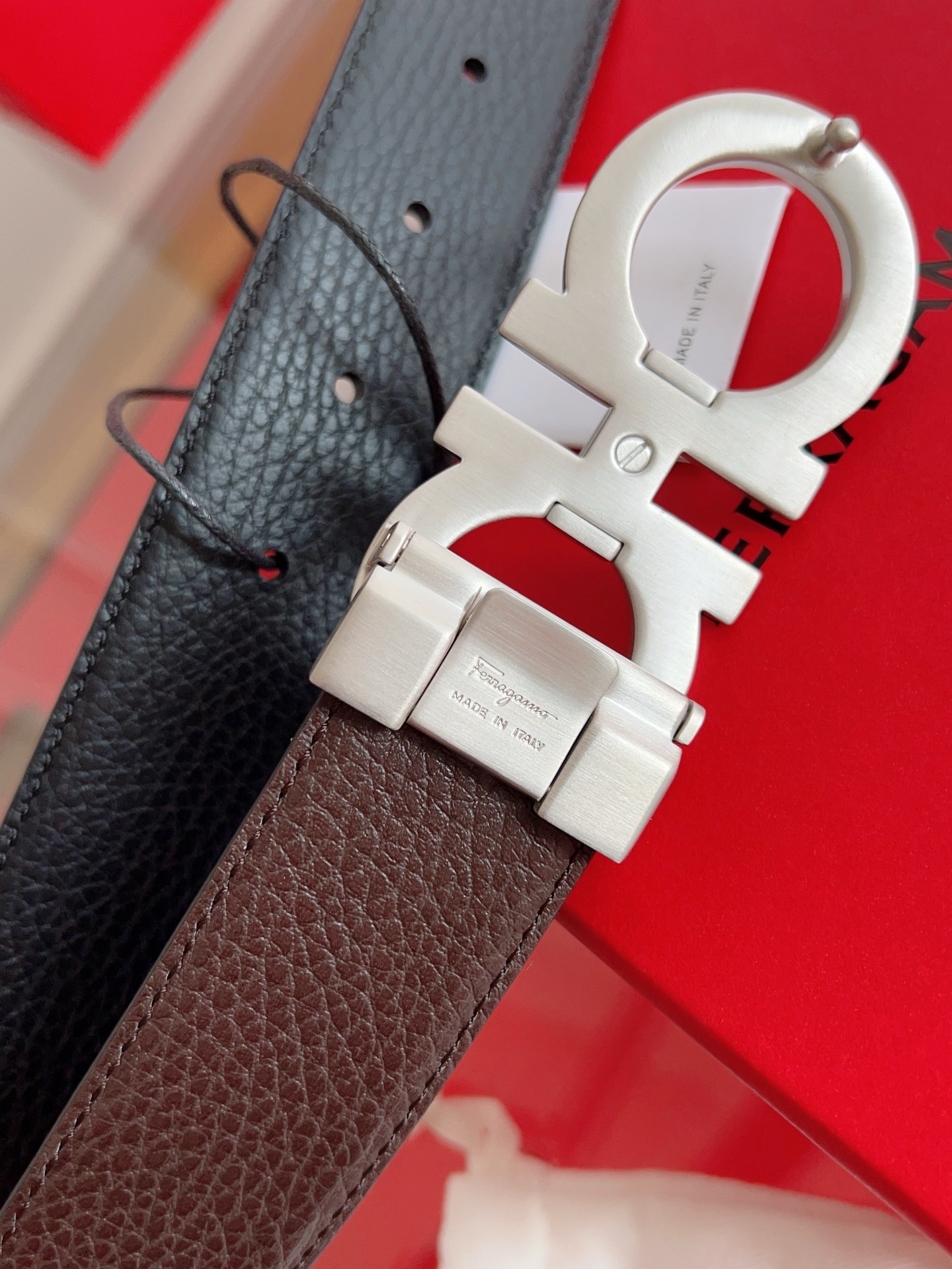 F*erragamo Top Version