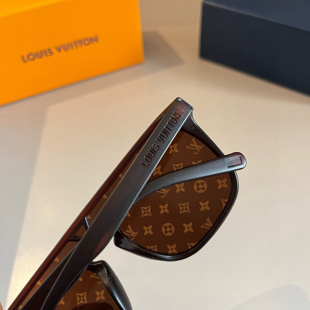 L*ouis V*uitton Glasses