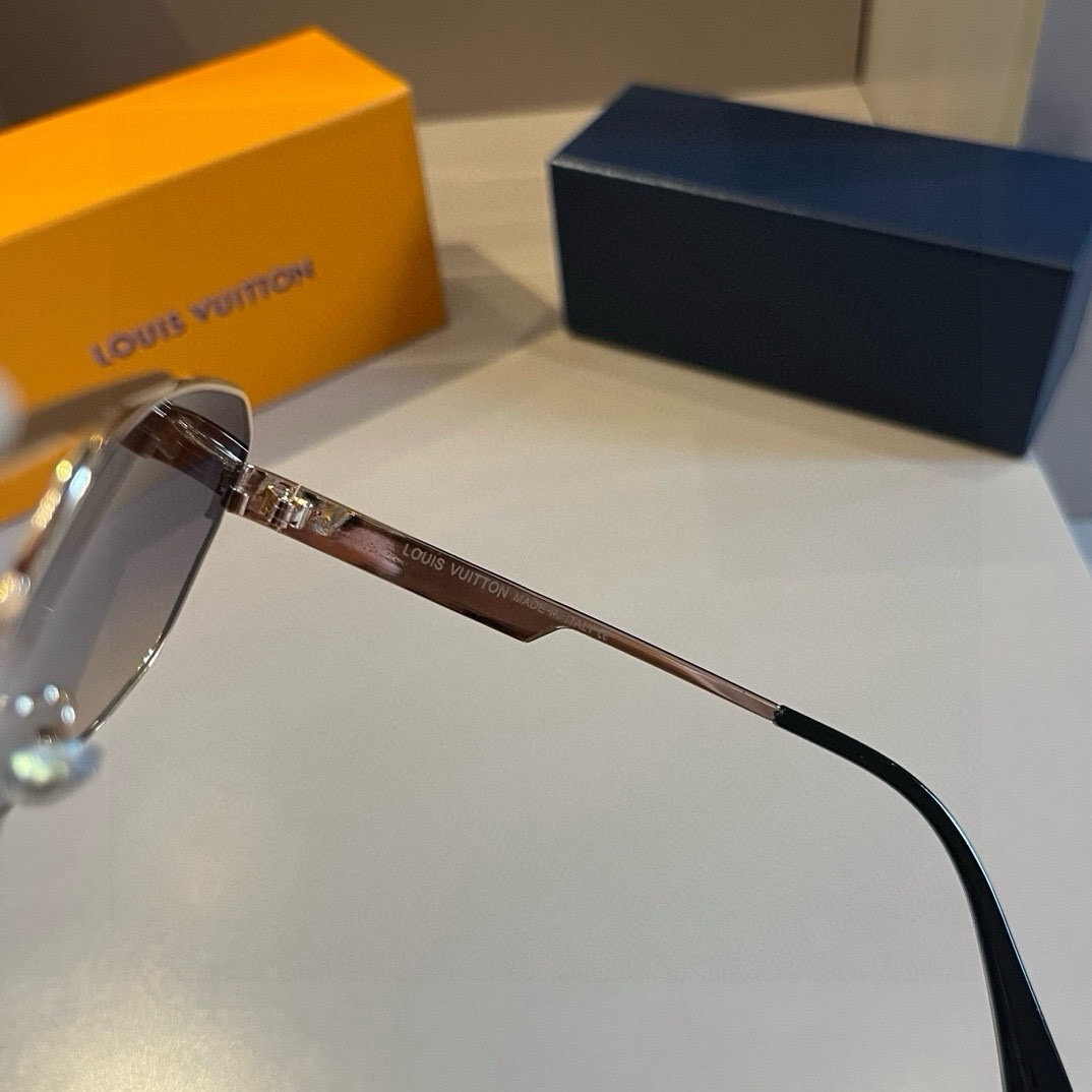 L*ouis V*uitton Glasses