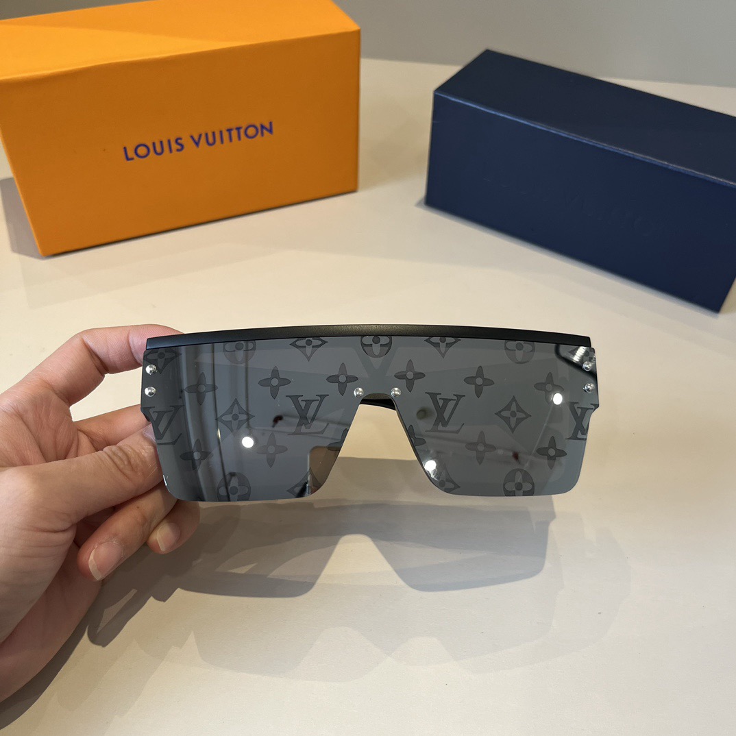 L*ouis V*uitton Glasses