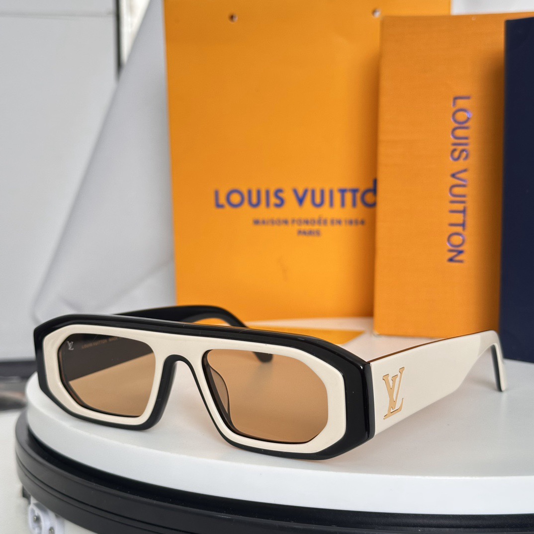 L*ouis V*uitton Glasses