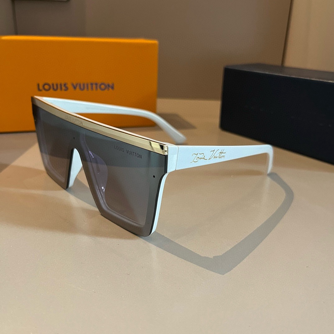 L*ouis V*uitton Glasses