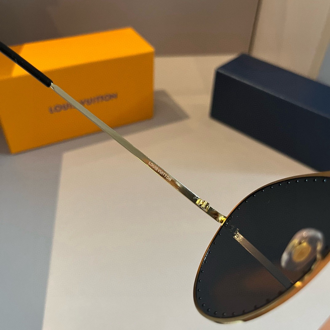 L*ouis V*uitton Glasses