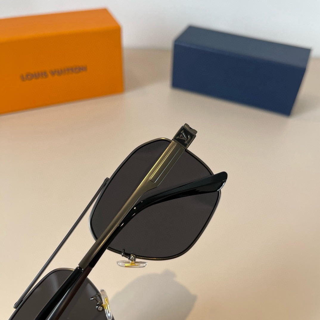 L*ouis V*uitton Glasses