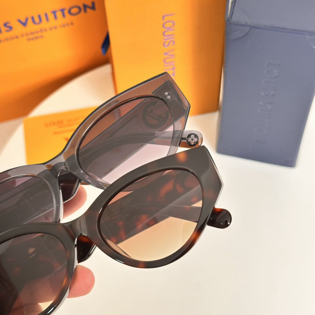 L*ouis V*uitton Glasses