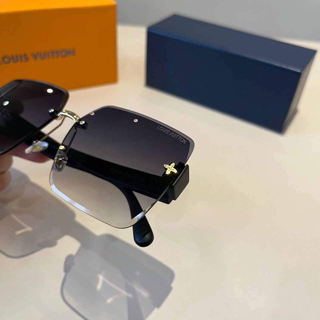 L*ouis V*uitton Glasses