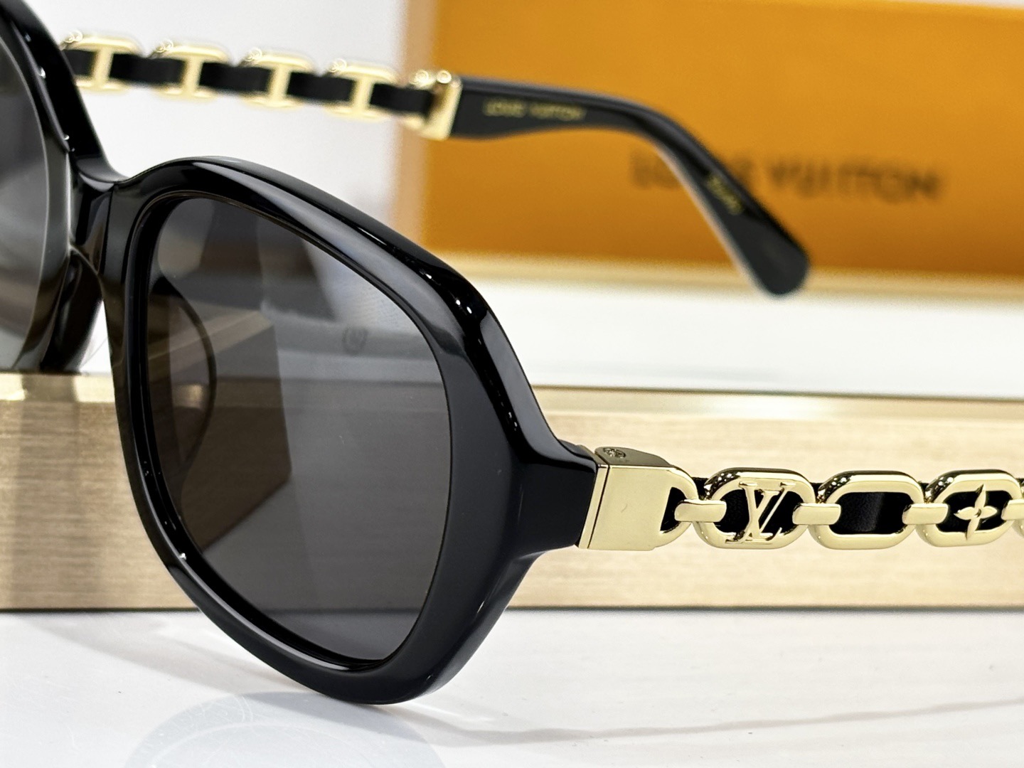 L*ouis V*uitton Glasses