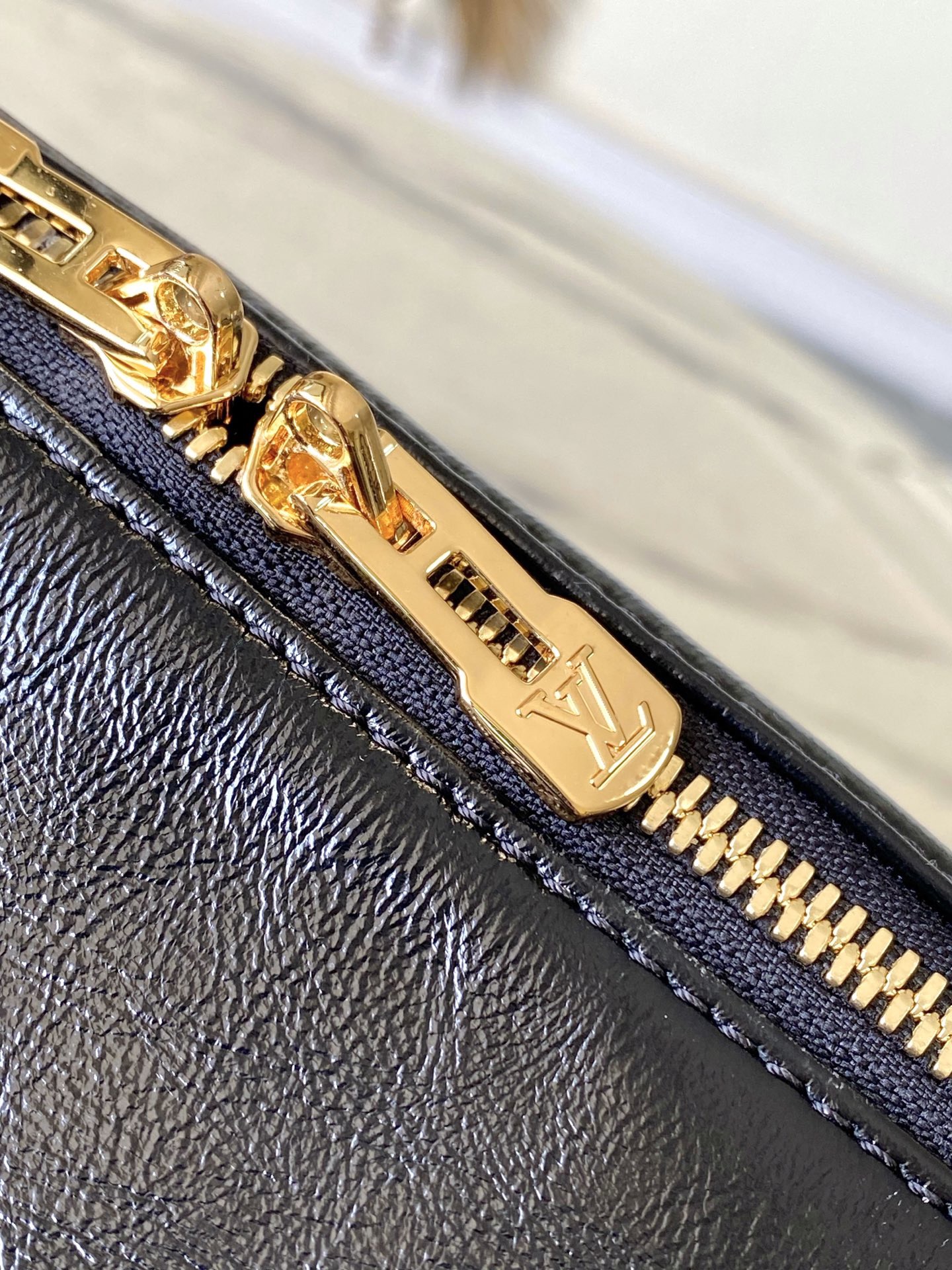 L*ouis V*uitton Top Bag