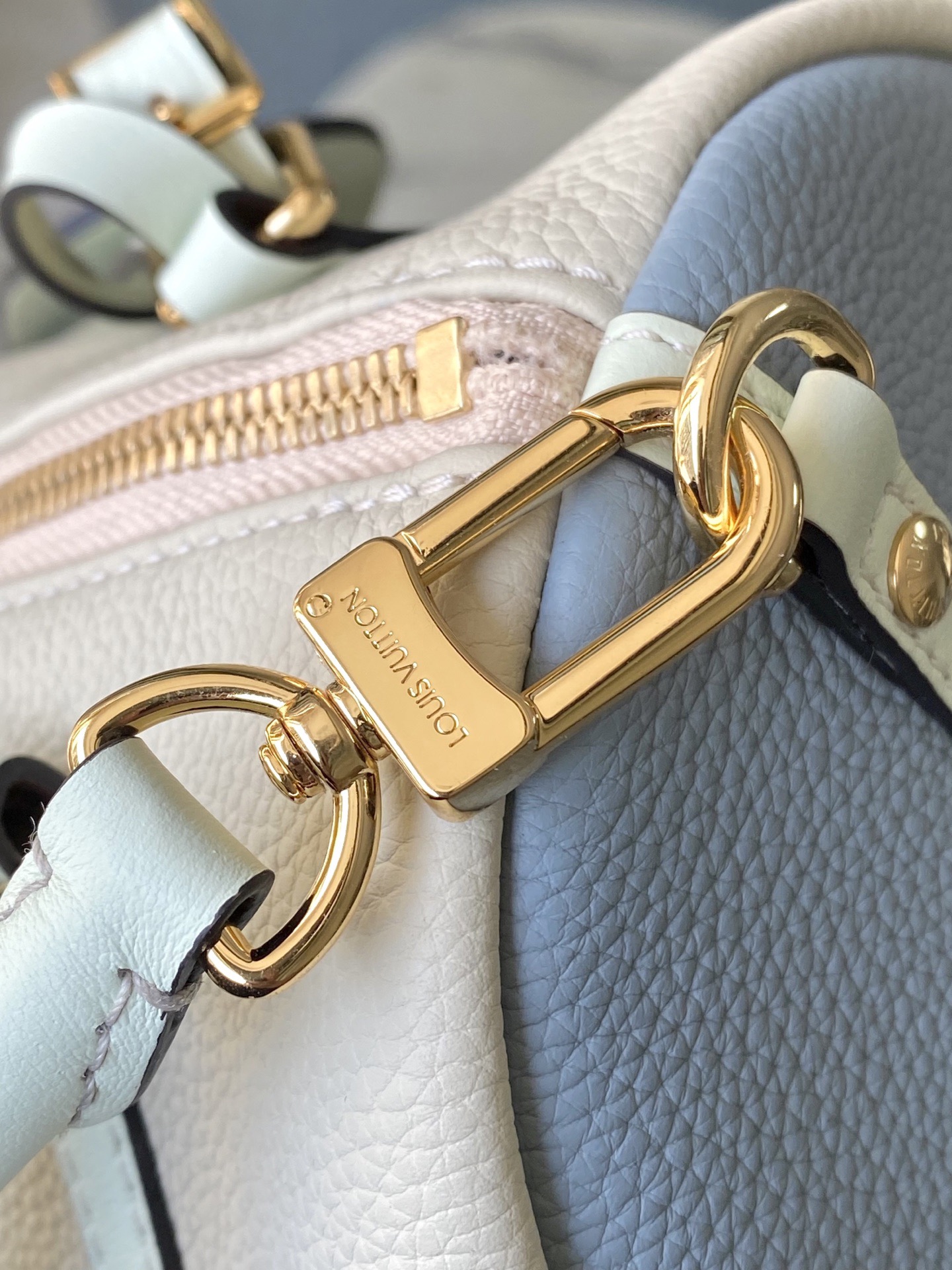 L*ouis V*uitton Top Bag