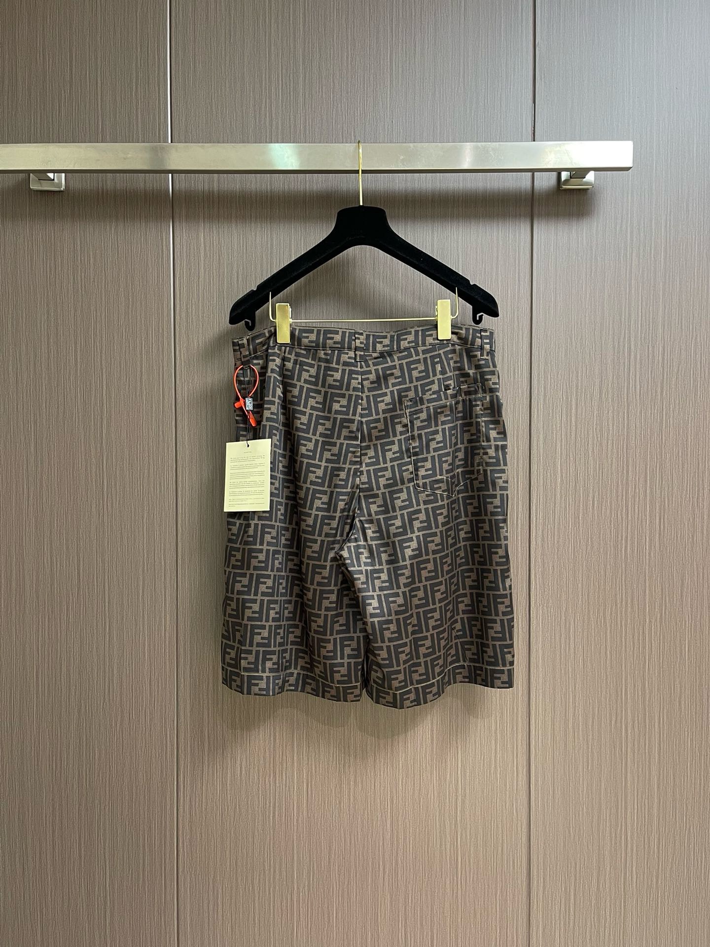 Men suits Top Quality