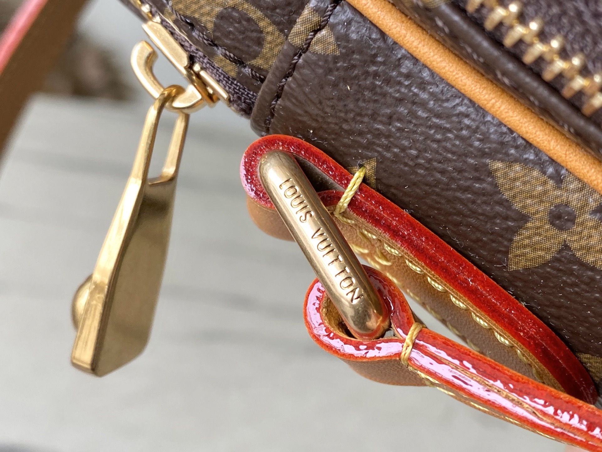 L*ouis V*uitton Top Bag