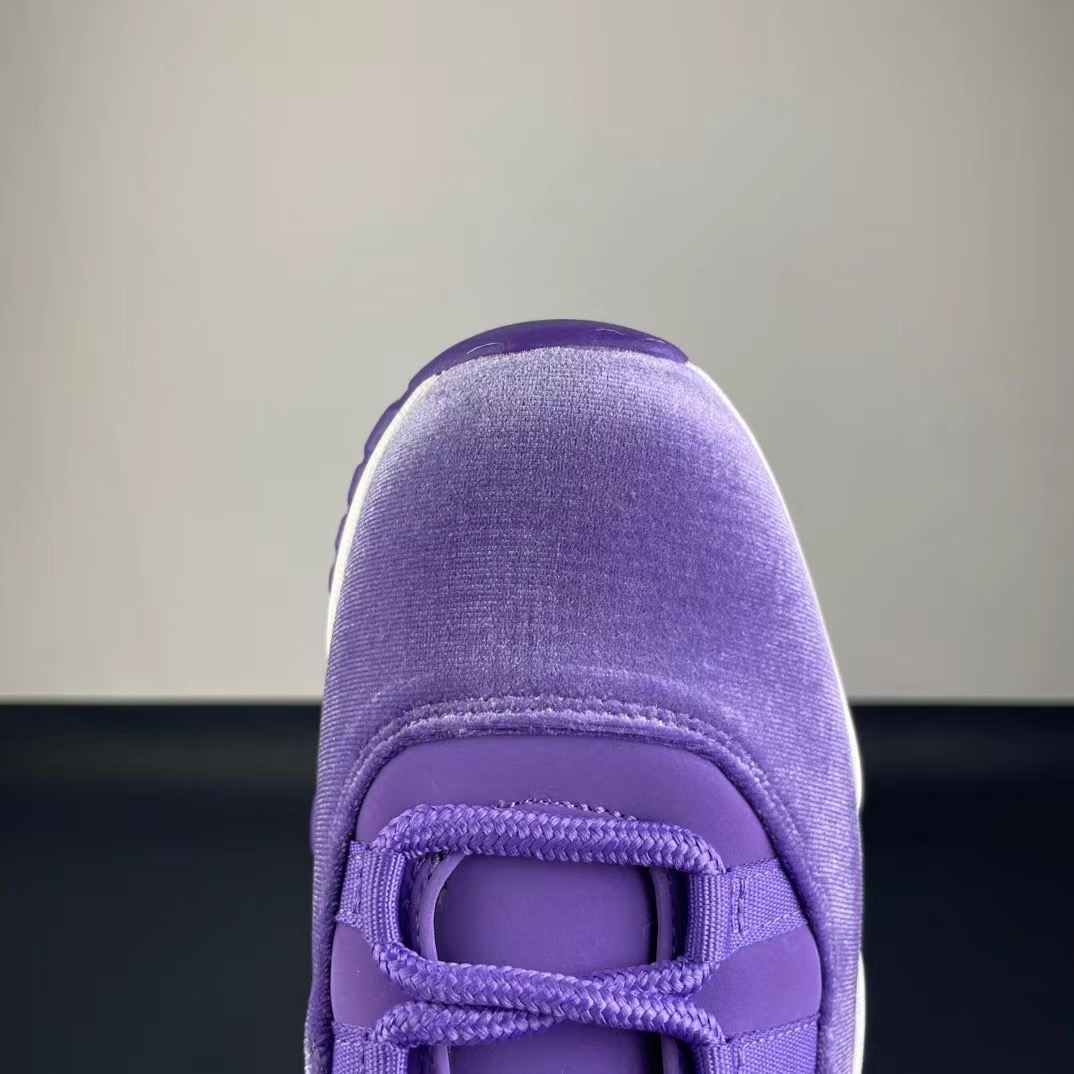 NIKE Air Jordan 11（）